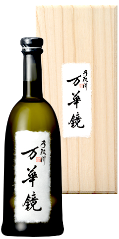 完熟蘋果、哈蜜瓜的香氣，口感如絲絹般細緻。手取川最頂級的銘柄，不可錯過！
